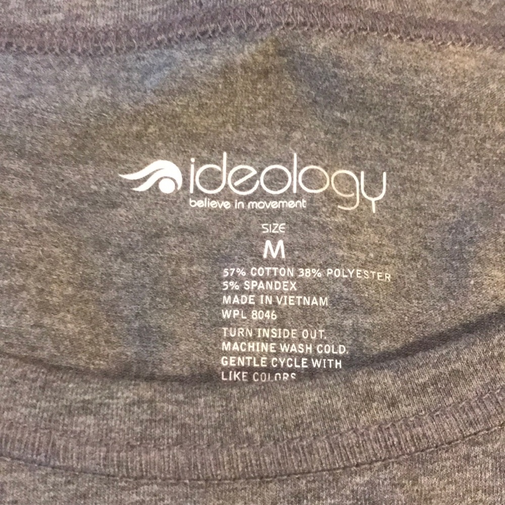 NWT Women’s Medium Gray Ideology T Shirt 👚❤️ - Picture 4 of 5